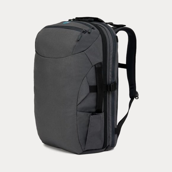 Minaal Handbags - Minaal 2.0 Carry On 2.0 Back Pack with Raincover